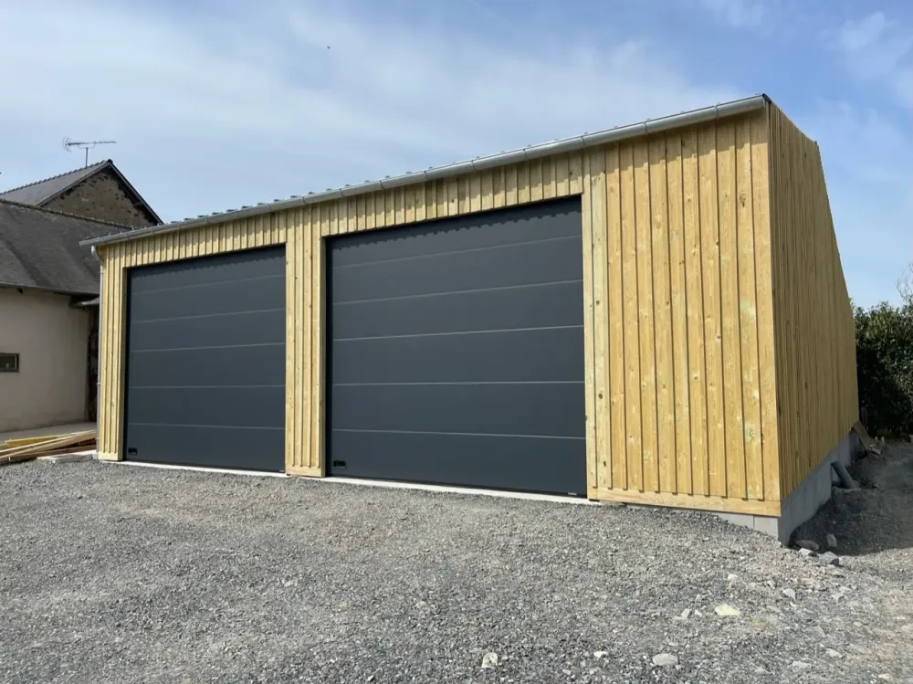 Porte de garage sectionnelle à La Roche-Neuville